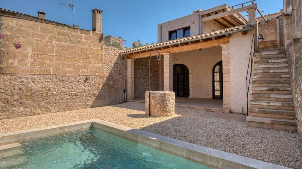 Einfamilienhaus zum Kauf 1.250.000 € 4 Zimmer 390 m² Petra 07520