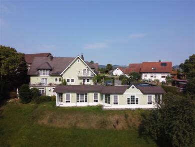 Mehrfamilienhaus zum Kauf 979.900 € 22 Zimmer 733 m² 1.412 m² Grundstück Benk Bindlach 95463