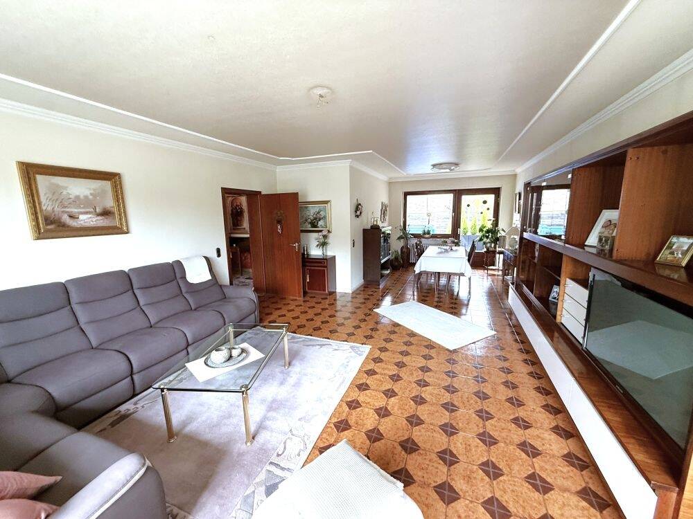 Immobilie in Heinsberg - Viel Platz für die Familie - flexibel nutzbares Ein- oder Zweifamilienhaus in ruhiger Wohnlage - Bild 3