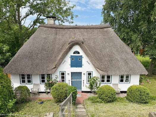 Einfamilienhaus zum Kauf 399.000 € 3 Zimmer 72 m² 317 m² Grundstück Tönning 25832