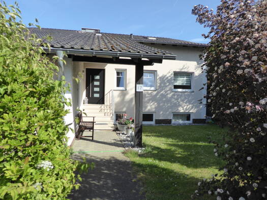 Mehrfamilienhaus zum Kauf 715.000 € 7 Zimmer 230 m² 570 m² Grundstück Ravolzhausen Neuberg 63543