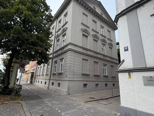 Wohnung zum Kauf 273.000 € 2 Zimmer 56 m² 1. Geschoss frei ab 01.09.2026 Volkhartstraße 18 Innenstadt Augsburg 86152