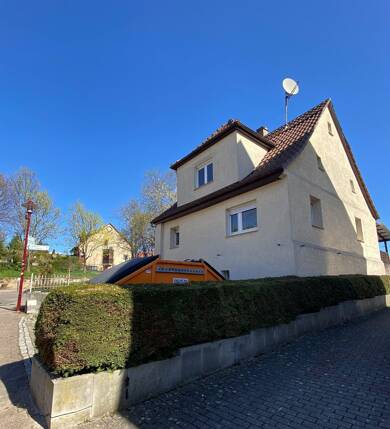 Haus zum Kauf 299.900 € 4 Zimmer 90,2 m² 174 m² Grundstück Neckarsulm 74172