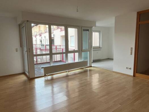 Wohnung zum Kauf 315.000 € 3 Zimmer 82,8 m² Geschoss 2/4 Büchenbach Erlangen 91056