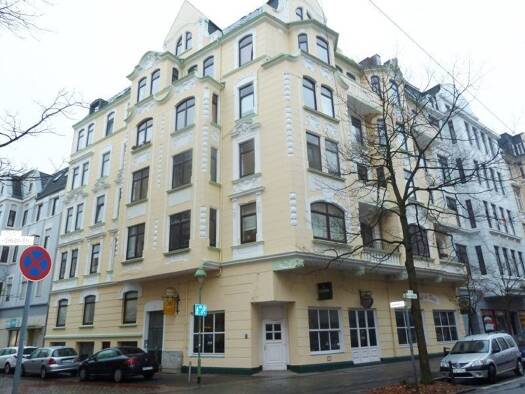Wohnung zur Miete 570 € 3 Zimmer 90 m² 3. Geschoss frei ab sofort Sommerstraße 2 Mitte Mitte 27568