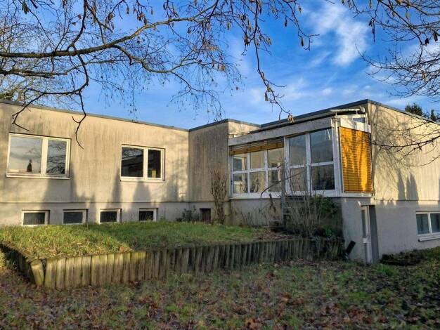 Bungalow zum Kauf 345.000 € 5 Zimmer 166 m² 823 m² Grundstück Haardt Schweinfurt 97422