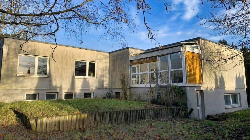 Bungalow zum Kauf 345.000 € 5 Zimmer 166 m² 823 m² Grundstück Haardt Schweinfurt 97422