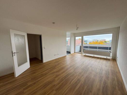 Wohnung zur Miete 477 € 1 Zimmer 38 m² 5. Geschoss frei ab sofort Dingstätte 30 Pinneberg 25421
