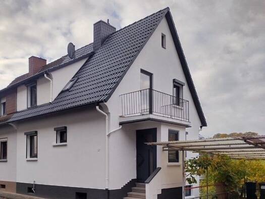 Doppelhaushälfte zum Kauf provisionsfrei 285.000 € 5 Zimmer 75 m² 495 m² Grundstück Zell Bad König 64732