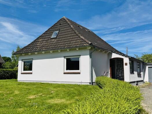 Einfamilienhaus zum Kauf 340.000 € 5 Zimmer 146 m² 1.987 m² Grundstück Gelting 24395