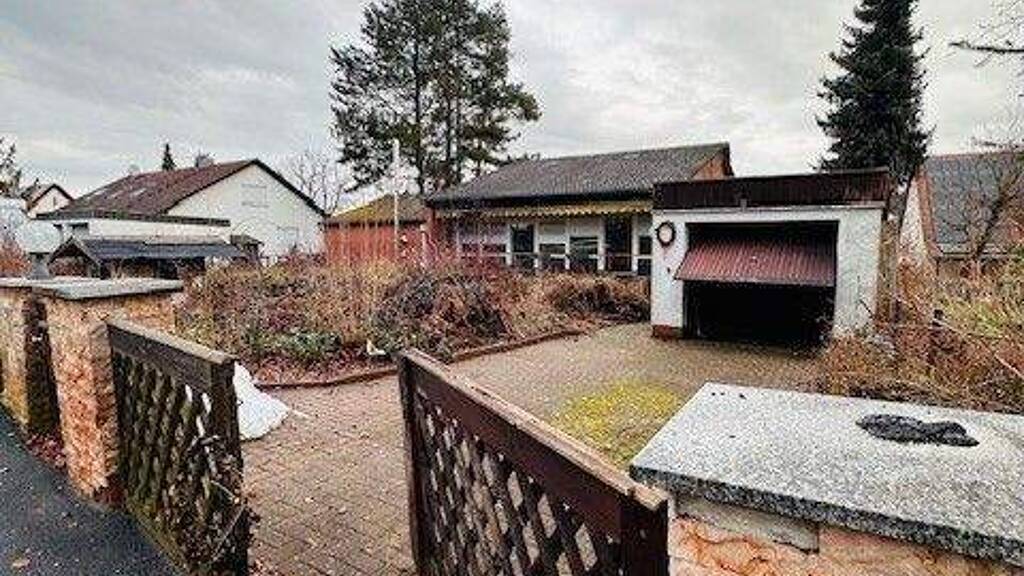 Einfamilienhaus zum Kauf provisionsfrei 720.000 € 4 Zimmer 150 m² 865 m² Grundstück frei ab sofort An den Eichen 13 Igelsdorf Baiersdorf 91083