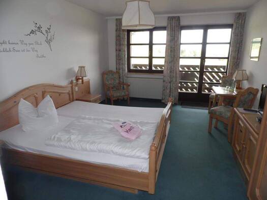 Hotel zum Kauf 790.000 € 55 Betten 3.943 m² Grundstück Hildburghausen 98646