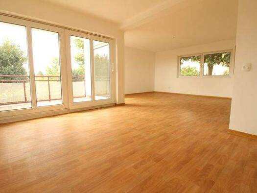 Wohnung zur Miete 800 € 3 Zimmer 96 m² 1. Geschoss frei ab 01.06.2026 Niederbiel Solms 35606