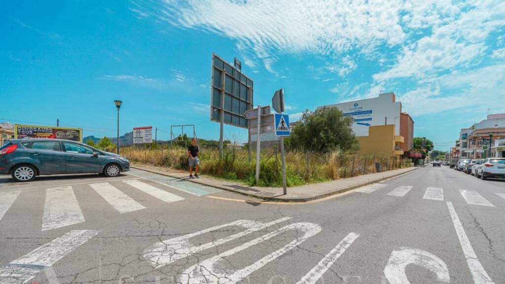 Grundstück zum Kauf 2.278.501 € 10.000 m² Grundstück Alcúdia