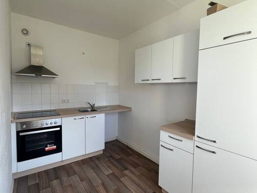 Wohnung zur Miete 303 € 2 Zimmer 55,2 m² 1. Geschoss frei ab sofort Karl-Matthes-Straße 1 Lusan Gera 07549