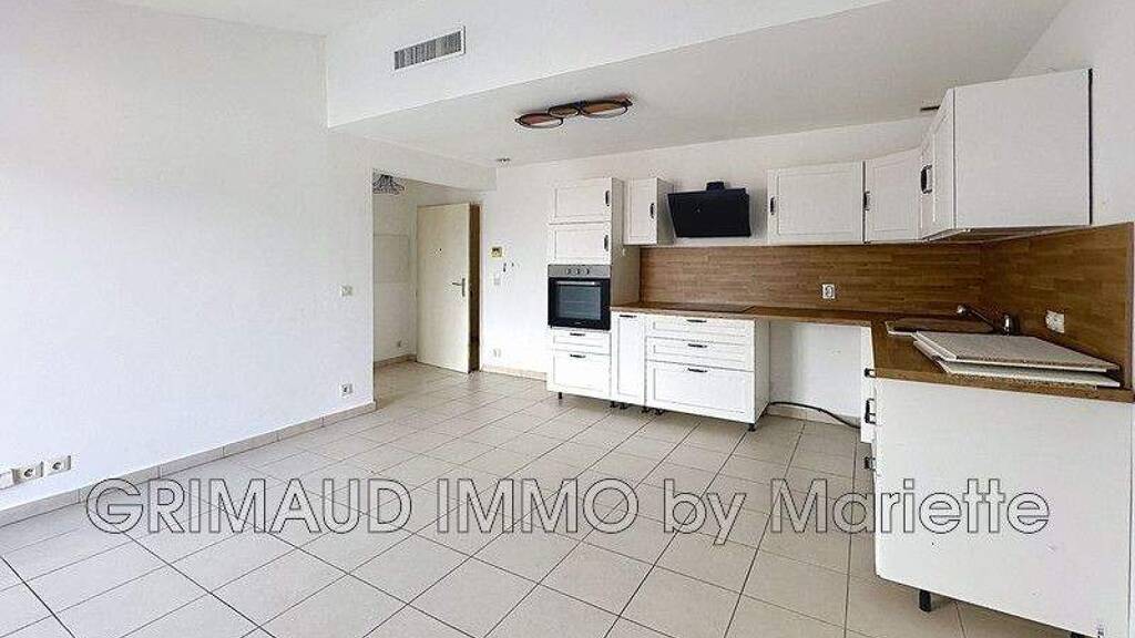 Studio zum Kauf 230.000 € 36 m² 2. Geschoss Ouest Grimaud 83310