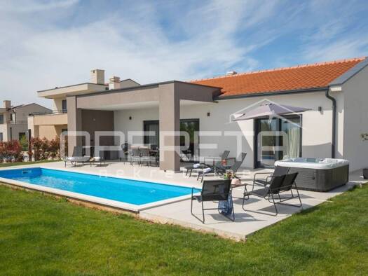 Haus zum Kauf 540.000 € 3 Zimmer 147 m² Sveti Lovrec