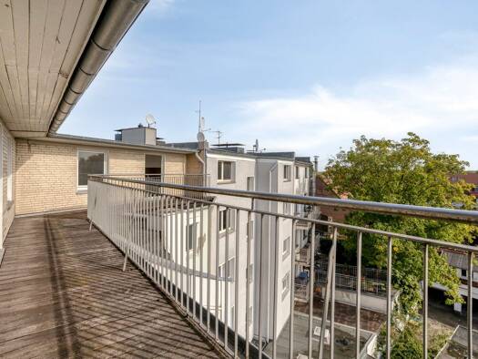 Wohnung zur Miete 1.100 € 4 Zimmer 110 m² Geschoss 4/4 frei ab sofort Altenessen-Nord Essen 45329