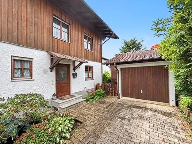 Doppelhaushälfte zum Kauf 789.500 € 7 Zimmer 155 m² 325 m² Grundstück Kolbermoor Kolbermoor 83059