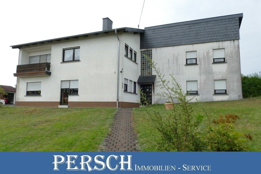 Mehrfamilienhaus zum Kauf 275.000 € 12 Zimmer 220 m²<br/>Wohnfläche 5.491 m²<br/>Grundstück ab sofort<br/>Verfügbarkeit Eisen Nohfelden 66625