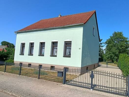Einfamilienhaus zum Kauf provisionsfrei 189.000 € 4 Zimmer 118 m² 1.128 m² Grundstück frei ab sofort Gardelegen Gardelegen 39638