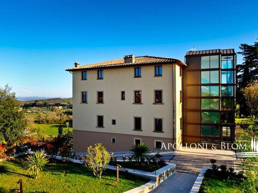 Haus zum Kauf 10.500.000 € 3.230 m² 28.000 m² Grundstück Montepulciano 53045