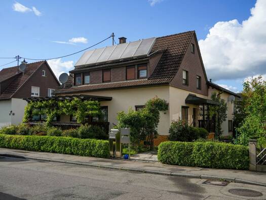 Mehrfamilienhaus zum Kauf 725.000 € 7 Zimmer 207 m² 611 m² Grundstück Maichingen Sindelfingen 71069