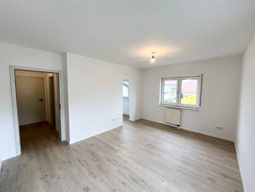 Wohnung zur Miete 650 € 2 Zimmer 42 m² Geschoss 1/3 frei ab 01.12.2026 Hauptstraße 213 Östringen Östringen 76684