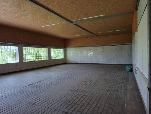 Lagerhalle zur Miete 880 € 220 m² Lagerfläche Mietraching Deggendorf 94469