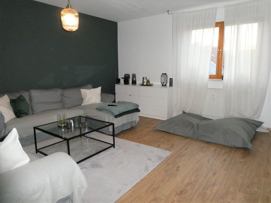 Wohnung zum Kauf 155.000 € 2 Zimmer 63 m²<br/>Wohnfläche Bergtheim Bergtheim 97241