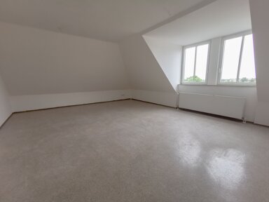 Studio zur Miete 335,15 € 2 Zimmer 67 m² 3. Geschoss frei ab sofort Schulstraße 38 Hohenstein-Ernstthal Hohenstein-Ernstthal 09337