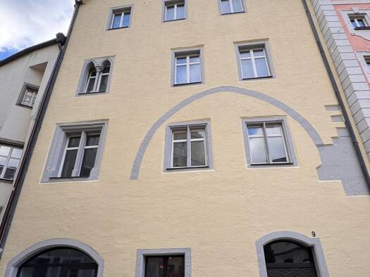 Mehrfamilienhaus zur Miete 8.500 € 13 Zimmer 248,6 m² 183 m² Grundstück Innenstadt Regensburg 93047