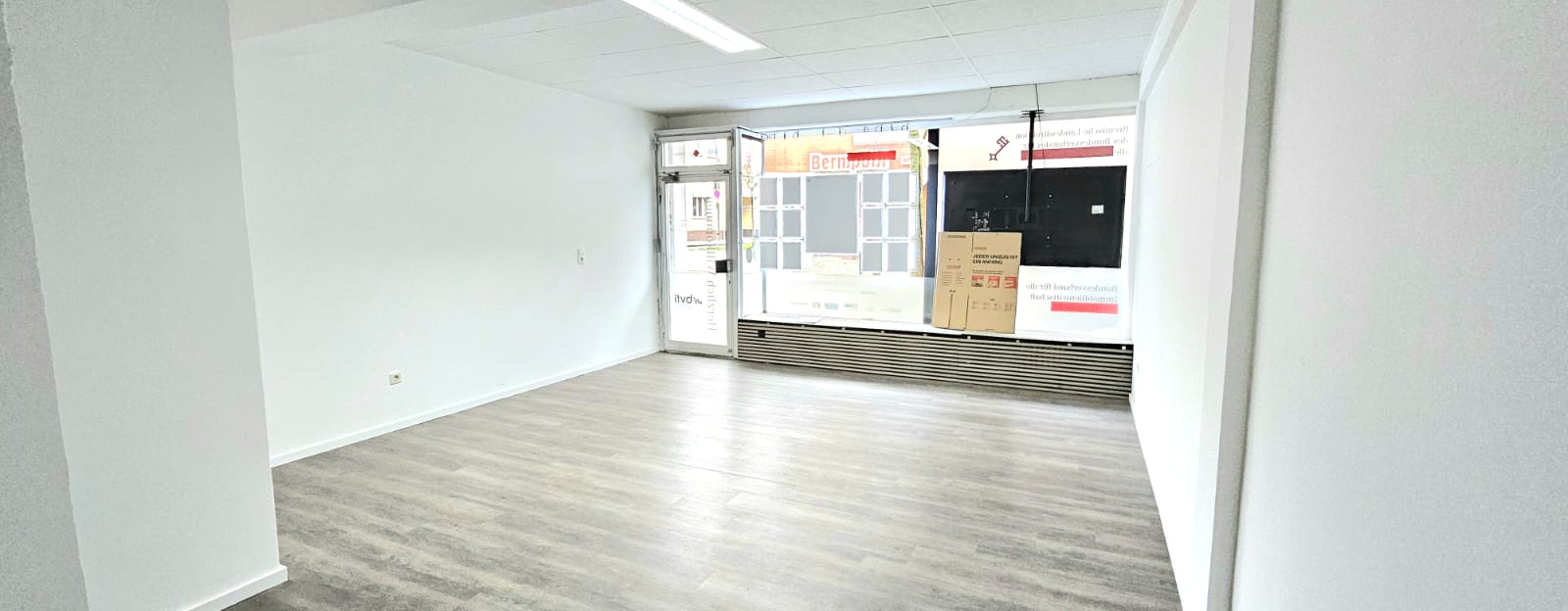 Bürofläche zur Miete provisionsfrei 700 € 1 Zimmer 50 m²<br/>Bürofläche Vegesack Bremen 28757