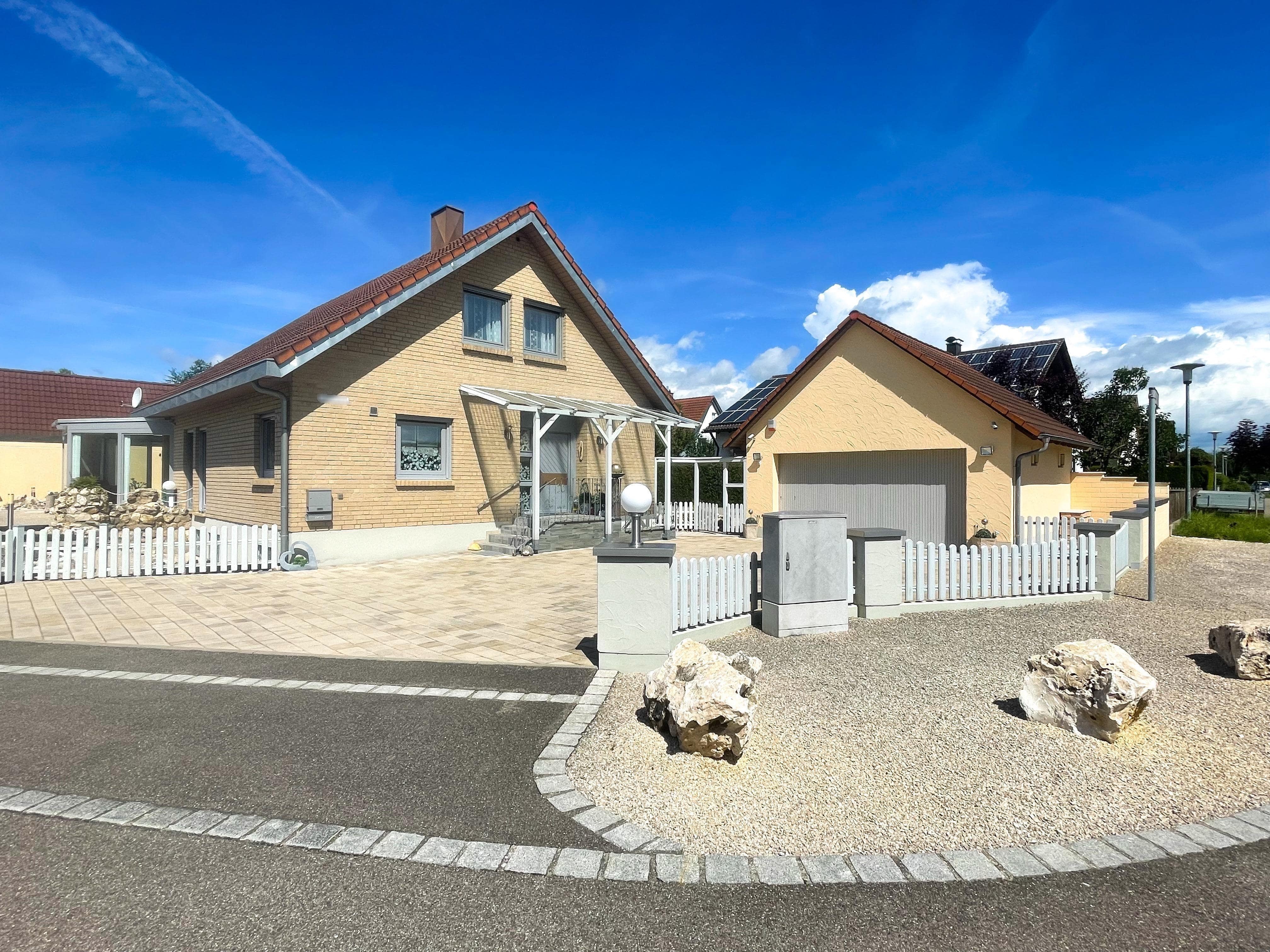 Einfamilienhaus zum Kauf 550.000 € 5 Zimmer 132,9 m²<br/>Wohnfläche 681 m²<br/>Grundstück Lauingen Lauingen 89415