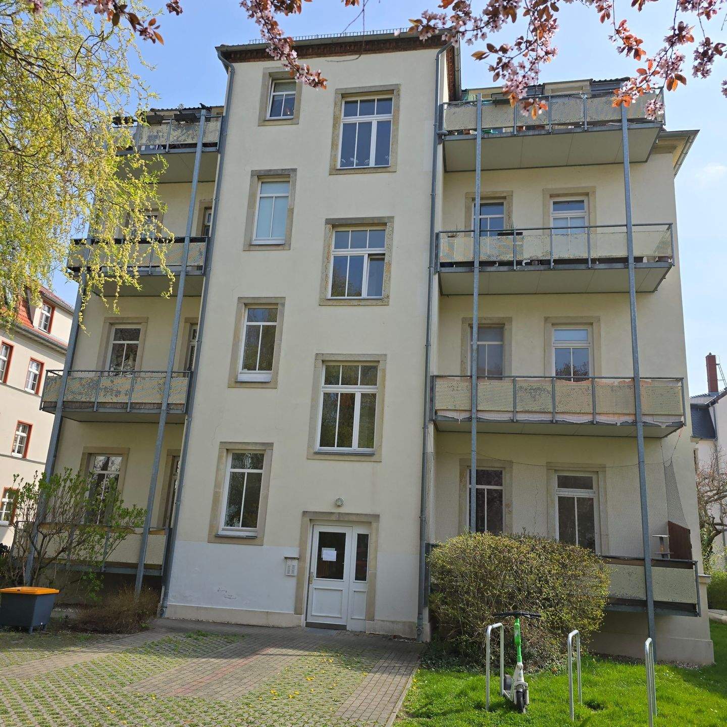 Property thumbnail 3