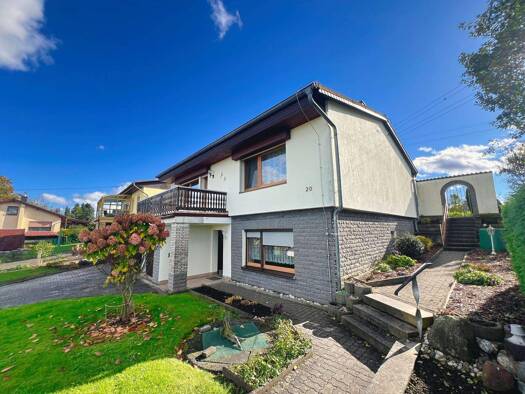 Einfamilienhaus zum Kauf 255.000 € 3 Zimmer 88 m² 562 m² Grundstück Stadtroda 07646