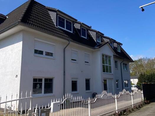 Wohnung zur Miete 985 € 3 Zimmer 87 m² Geschoss 1/3 frei ab 01.10.2026 Kirchhuchting Süd 28259