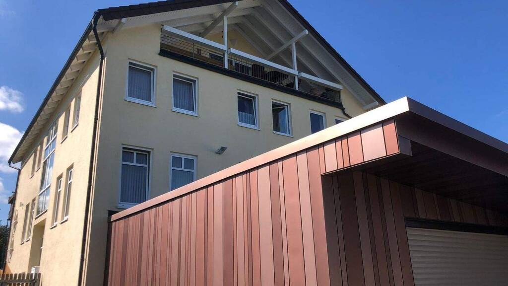 Wohnung zum Kauf 100.000 € 3 Zimmer 72,1 m² 2. Geschoss Neuhaus Neuhaus am Rennweg 98724