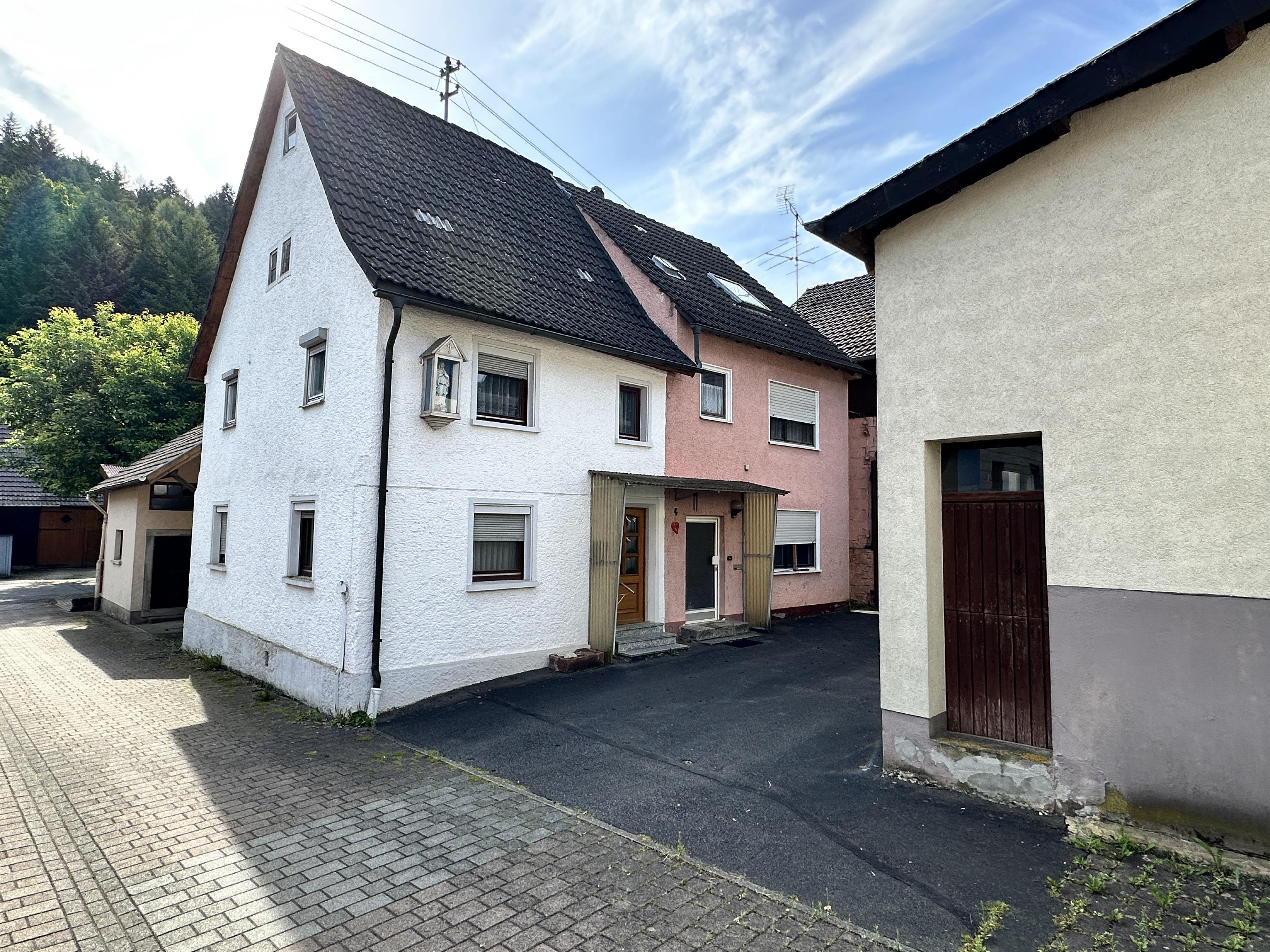 Mehrfamilienhaus zum Kauf 139.000 € 10 Zimmer 200 m²<br/>Wohnfläche 612 m²<br/>Grundstück Waldstetten Höpfingen 74746