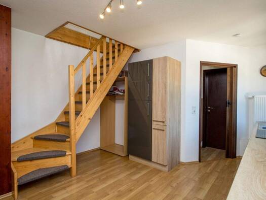 Wohnung zur Miete 1.000 € 3 Zimmer 95 m² frei ab sofort Leutzsch Leipzig 04179