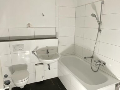 Wohnung zur Miete 429 € 2 Zimmer 55 m² EG Albrechtstraße 3 Obermeiderich Duisburg 47138