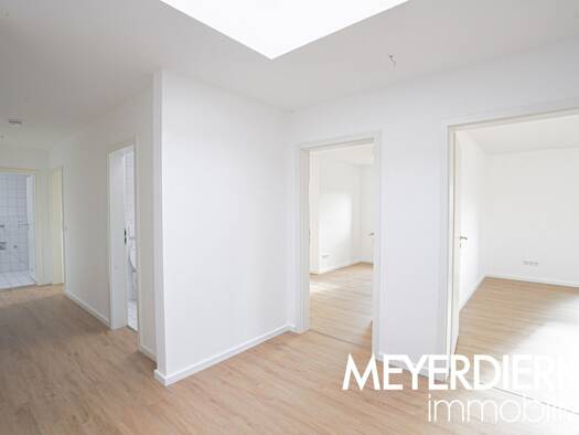 Wohnung zur Miete 800 € 3 Zimmer 91,1 m² Edewecht 26188