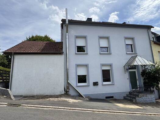 Reihenendhaus zum Kauf 575.000 € 9 Zimmer 180 m² 371 m² Grundstück Echternacherbrück 54668
