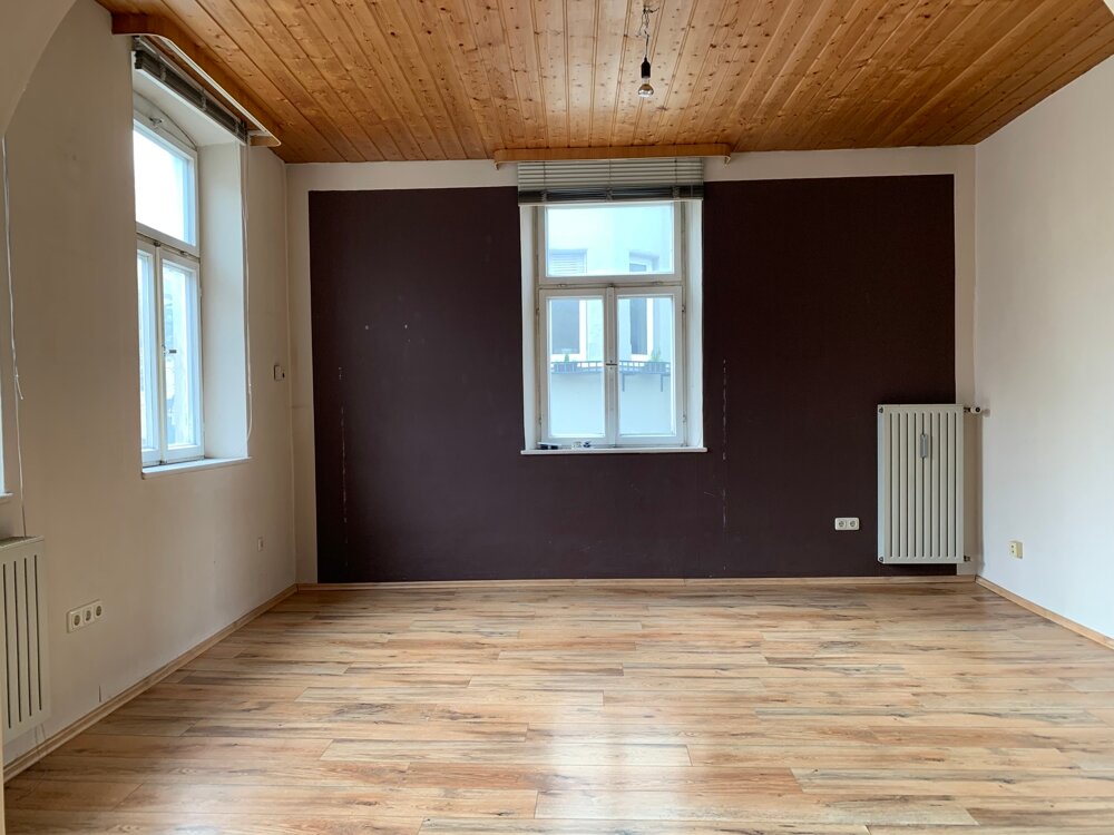 Wohnung zur Miete 1.000 € 4 Zimmer 100 m²<br/>Wohnfläche 1.<br/>Geschoss 01.12.2024<br/>Verfügbarkeit Stadtjägerviertel Augsburg 86150