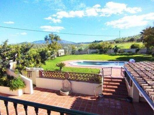 Einfamilienhaus zum Kauf 899.000 € 8 Zimmer 250 m² 69.000 m² Grundstück Coin 29100