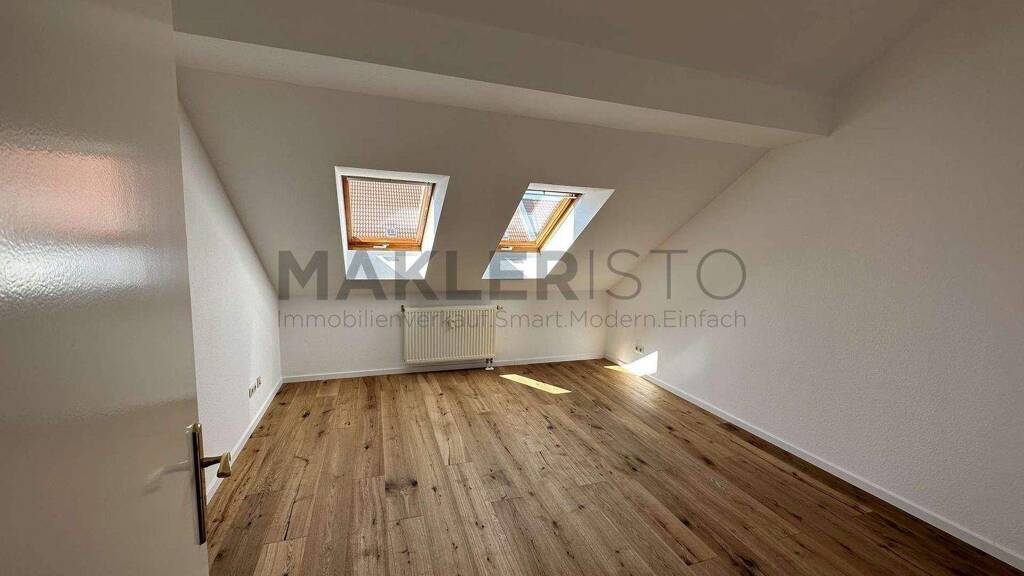 Wohnung zur Miete 955 € 3 Zimmer 76 m² 3. Geschoss frei ab 01.04.2026 Stephensonstraße 27 Leuben Dresden 01257