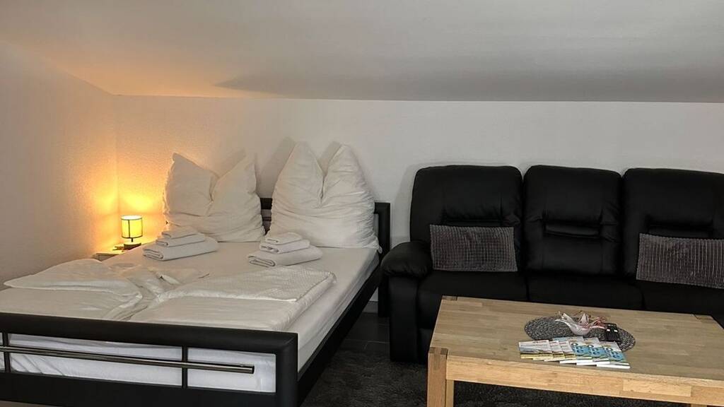 Wohnung zur Miete 650 € 1 Zimmer 36 m² Geschoss EG/2 frei ab sofort Friedrichshafen 88046