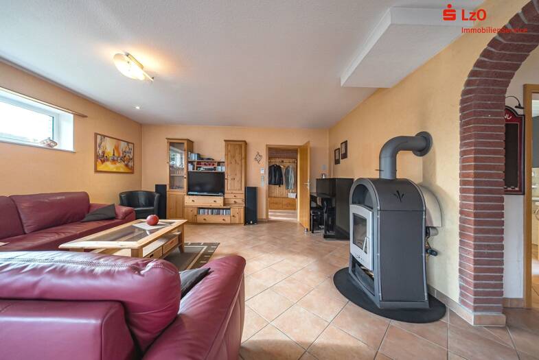 Einfamilienhaus zum Kauf 299.000 € 5 Zimmer 128 m² 732 m² Grundstück Heidmühle Schortens 26419