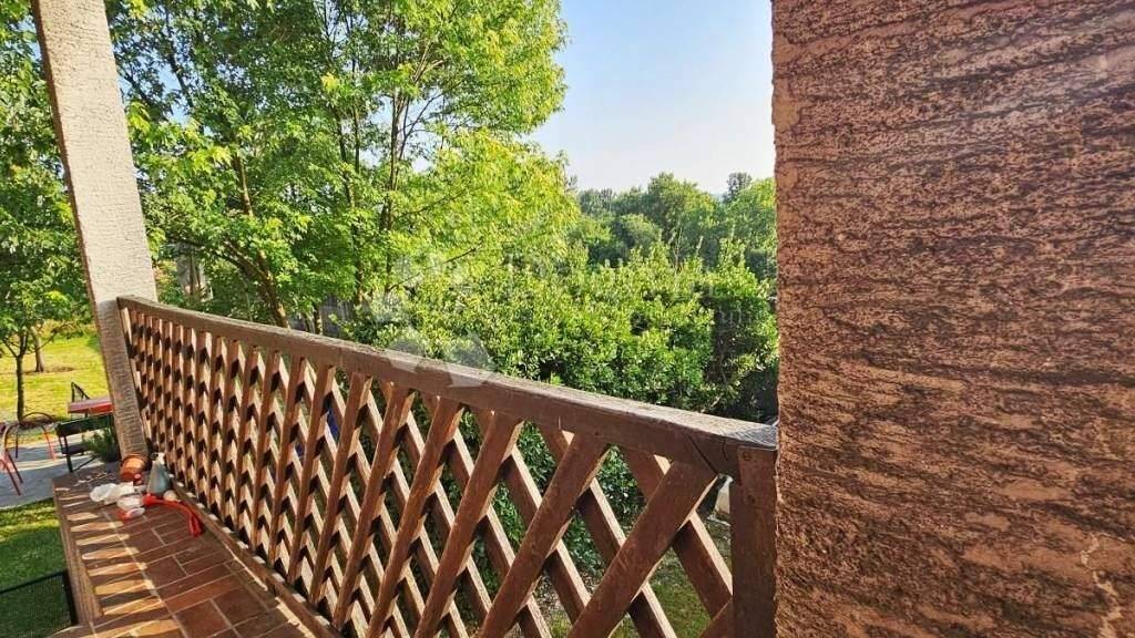 Haus zur Miete 250 € 8 Zimmer 180 m² Gornji Stenjevec