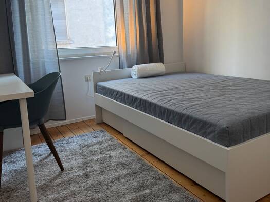 Wohnung zur Miete 490 € 1 Zimmer 11 m² Geschoss 1/5 frei ab sofort Hackstraße 28 Ost Stuttgart 70190